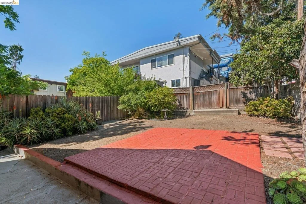 Photo of 7650 Ney Ave