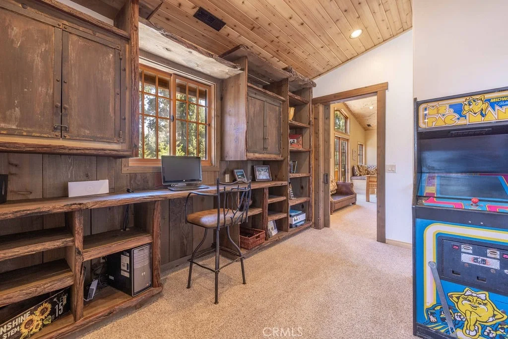 Photo of 659 Cove Drive