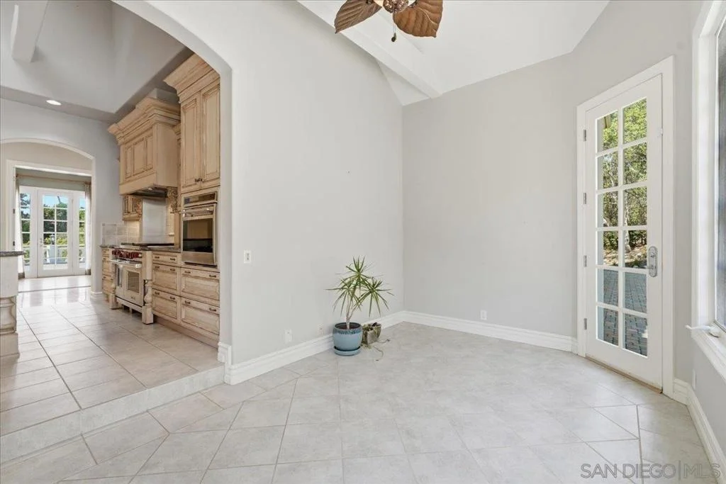 Photo of 6150 Avenida Alteras