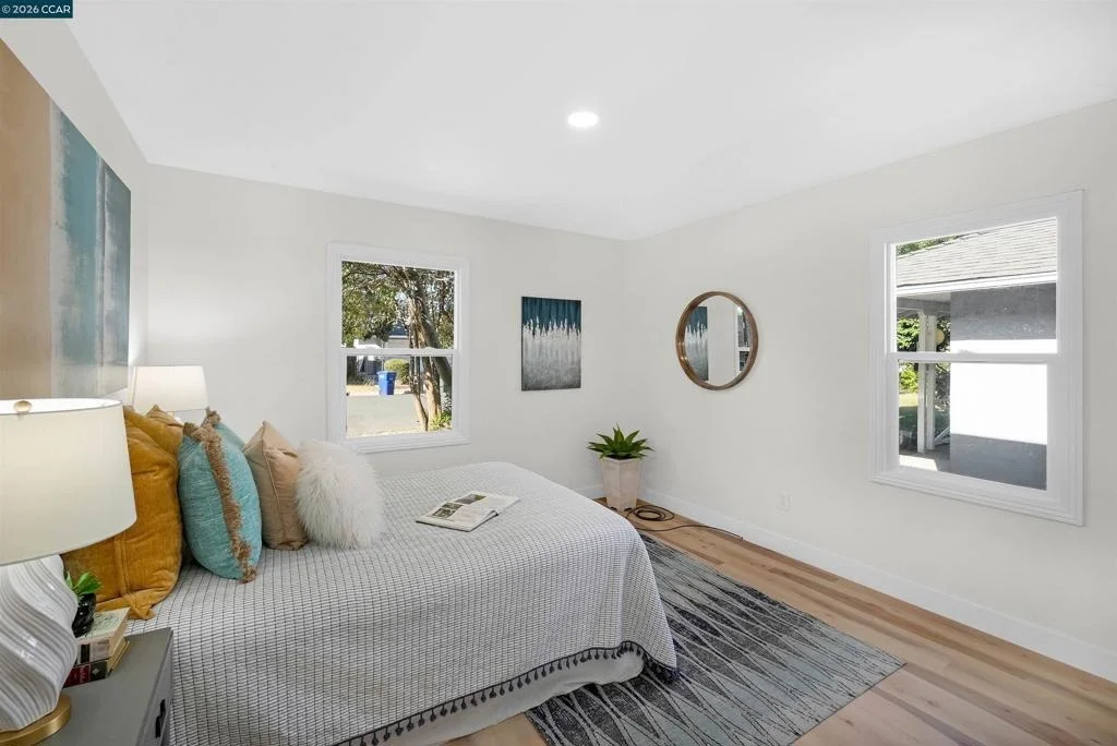 Photo of 2150 5Th Ave
