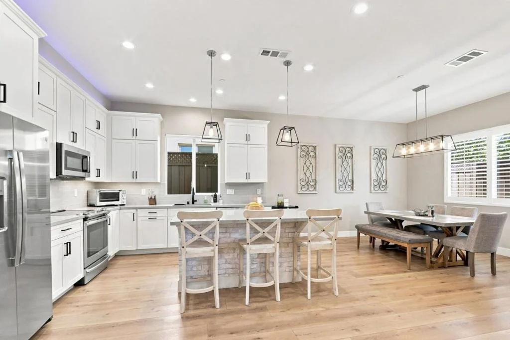 Photo of 8740 Evergreen Court