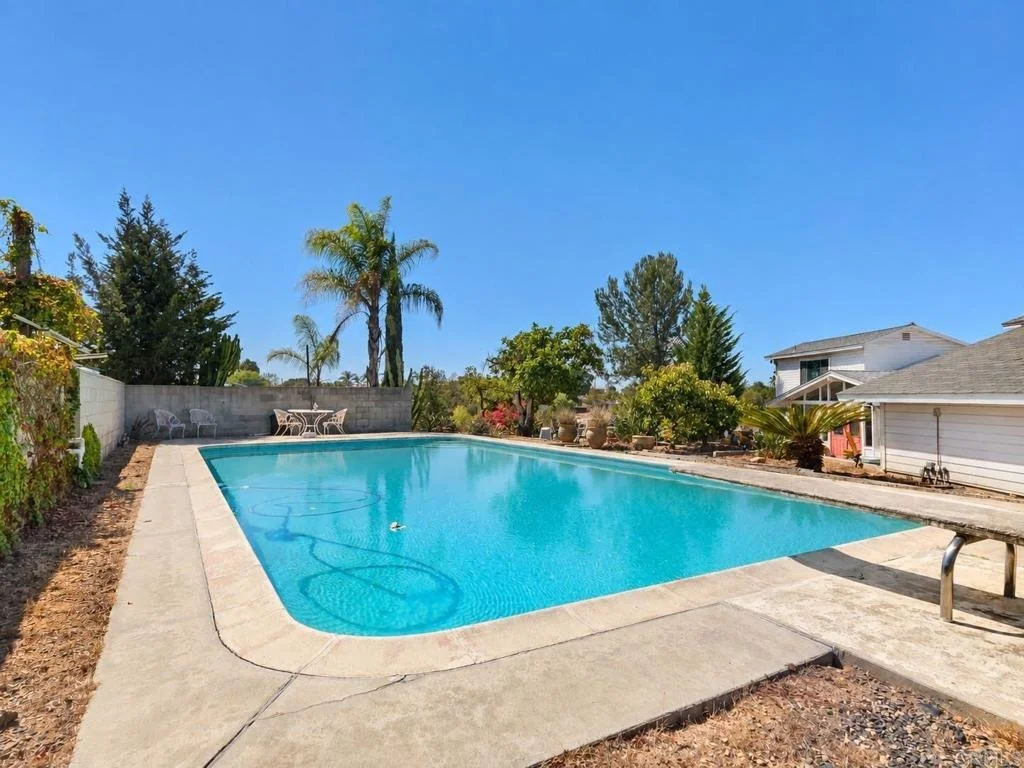 Photo of 1701 Acacia Lane