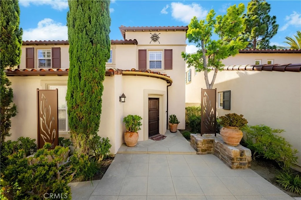 Photo of 77 Canyoncrest