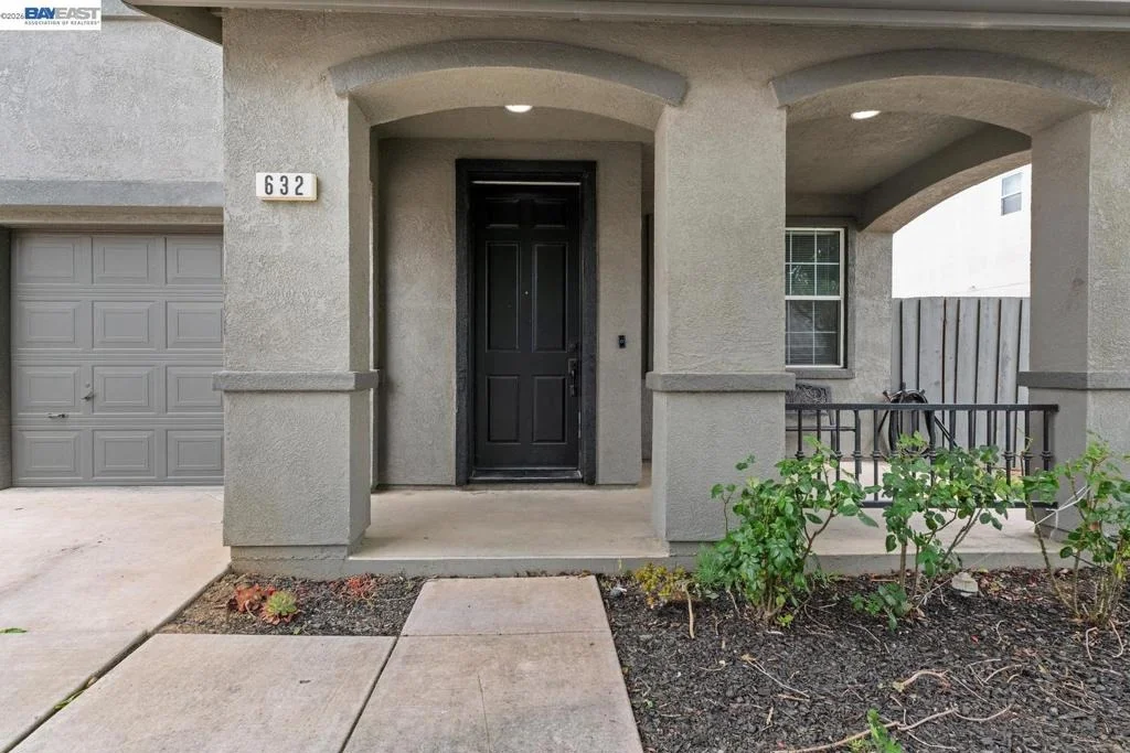 Photo of 632 Skimmer Dr