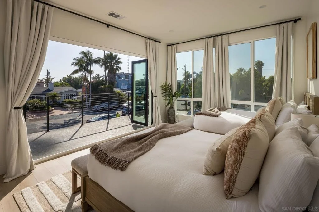 Photo of 5140 Los Robles Drive