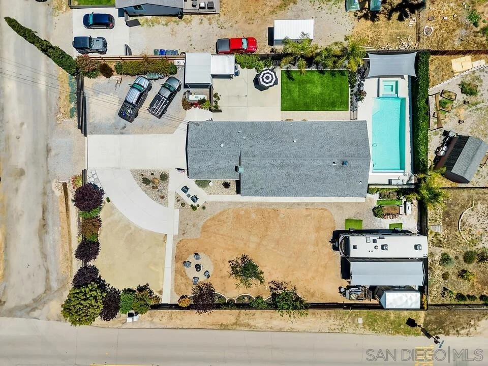 Photo of 1852 EL CAJON LN.