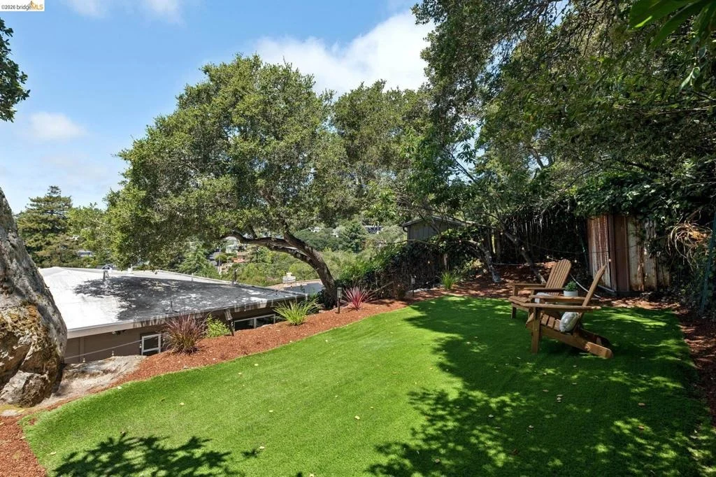 Photo of 515 Vincente Ave