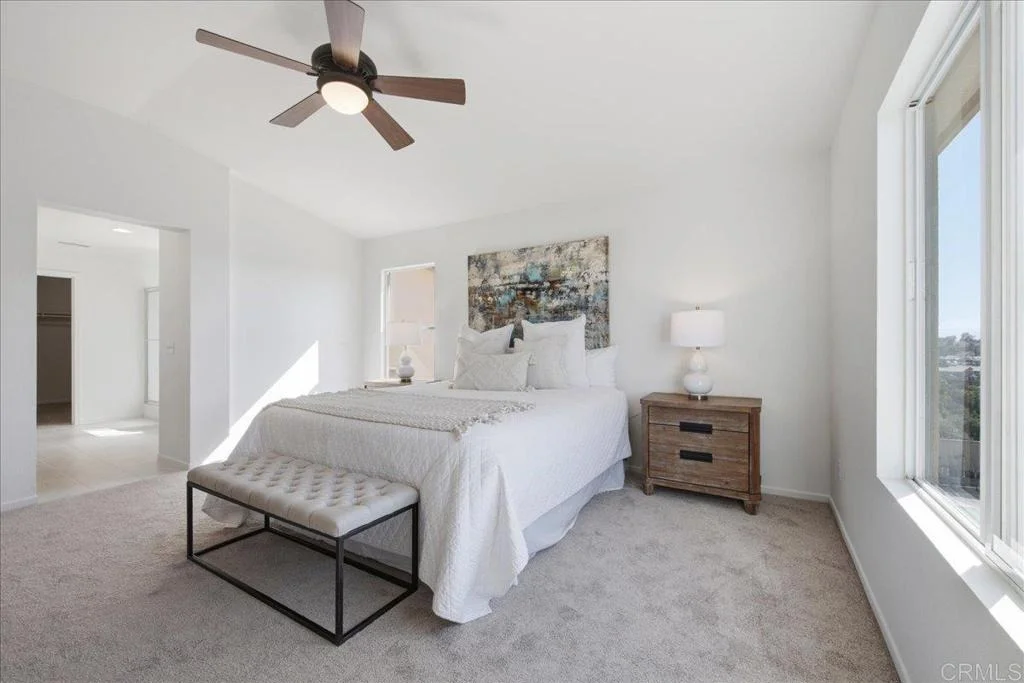 Photo of 812 Avenida Abeja