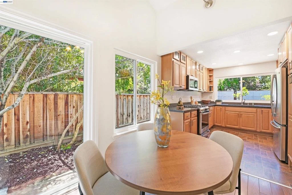 Photo of 467 Lowell Pl