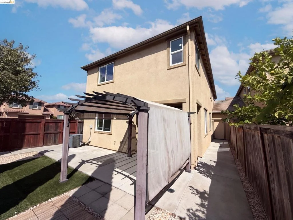 Photo of 2491 Chuck Hammond Dr