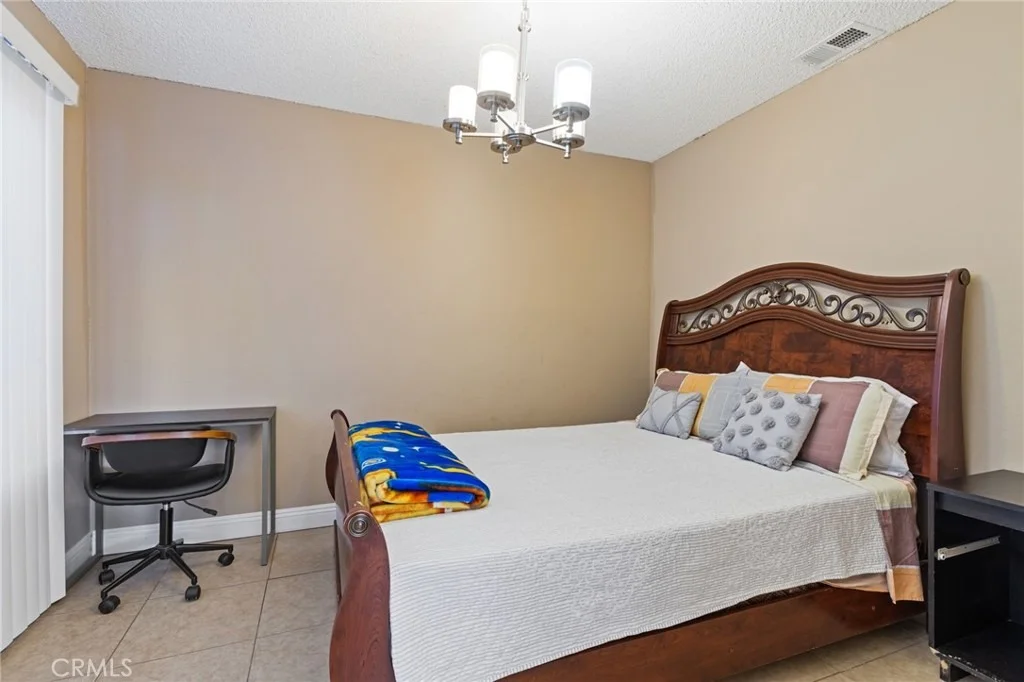 Photo of 44633 Calston