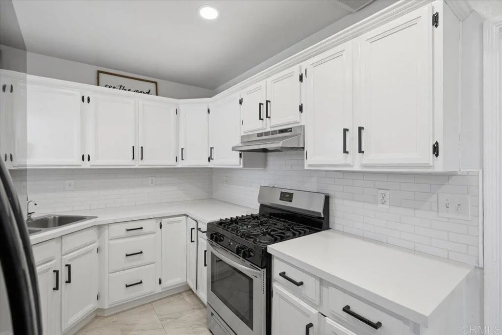 Photo of 677 Fifth Avenue