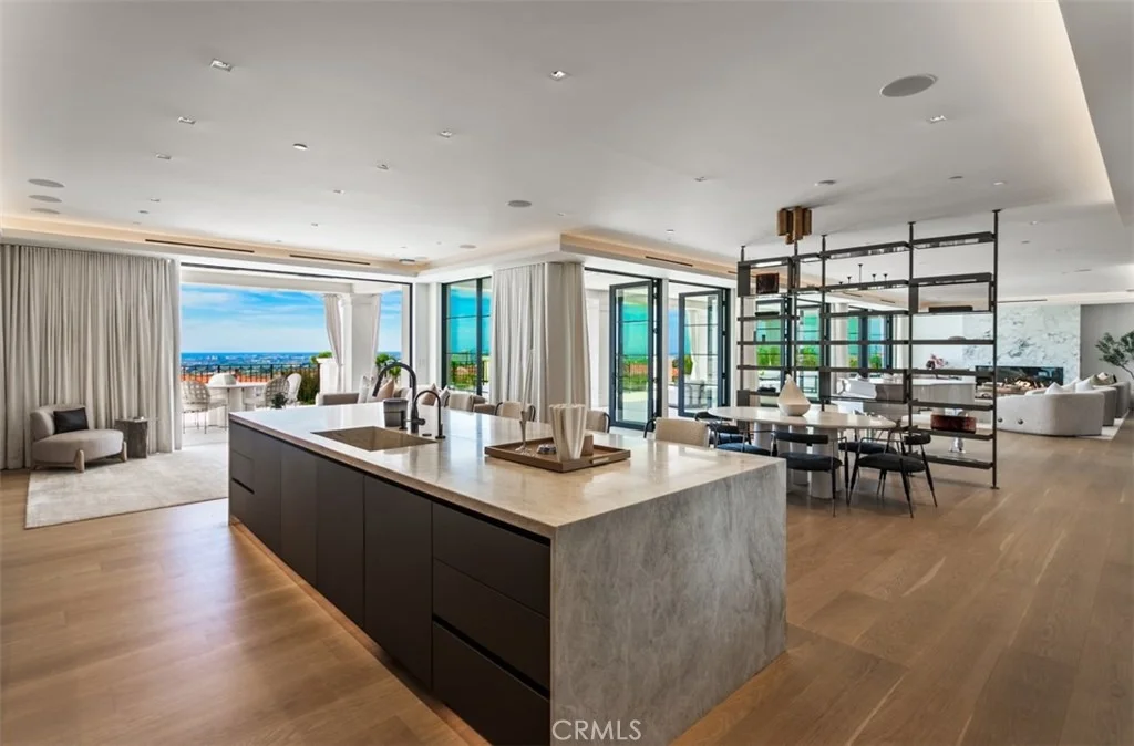 Photo of 7 Sailview