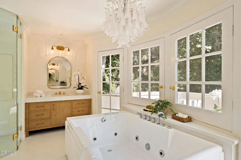 Photo of 1190 Lorain Road