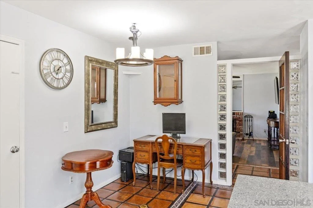 Photo of 2337 Fallingleaf