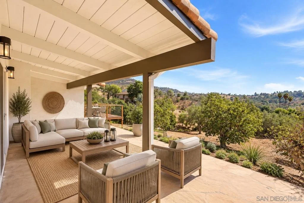 Photo of 2073 Willow Glen