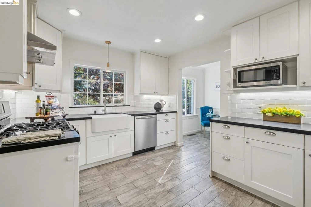 Photo of 1595 Dwight Way