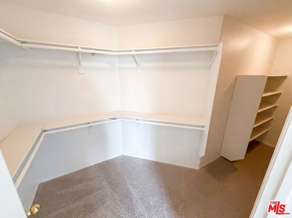 Photo of 1242 Heritage Way