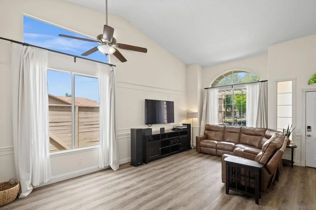 Photo of 3373 Avocado Vista