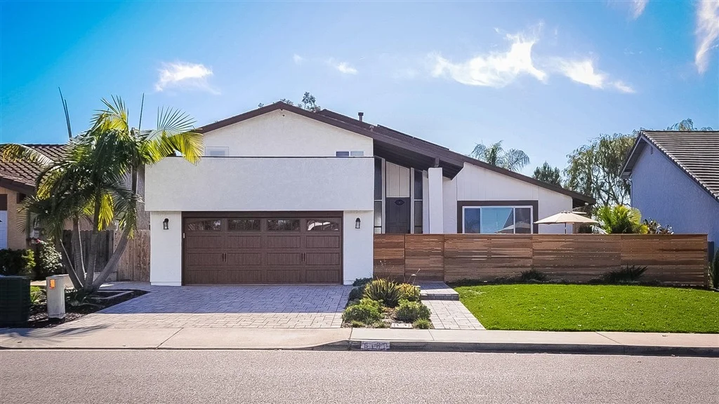 Photo of 3109 Levante St