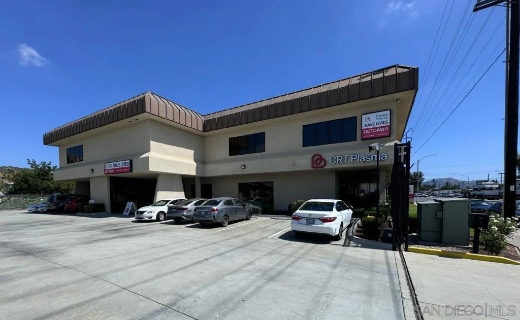Photo of 1068 Broadway