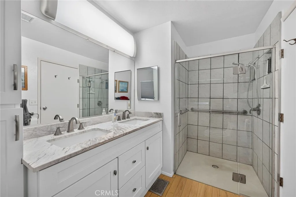 Photo of 1338 Bishop Drive