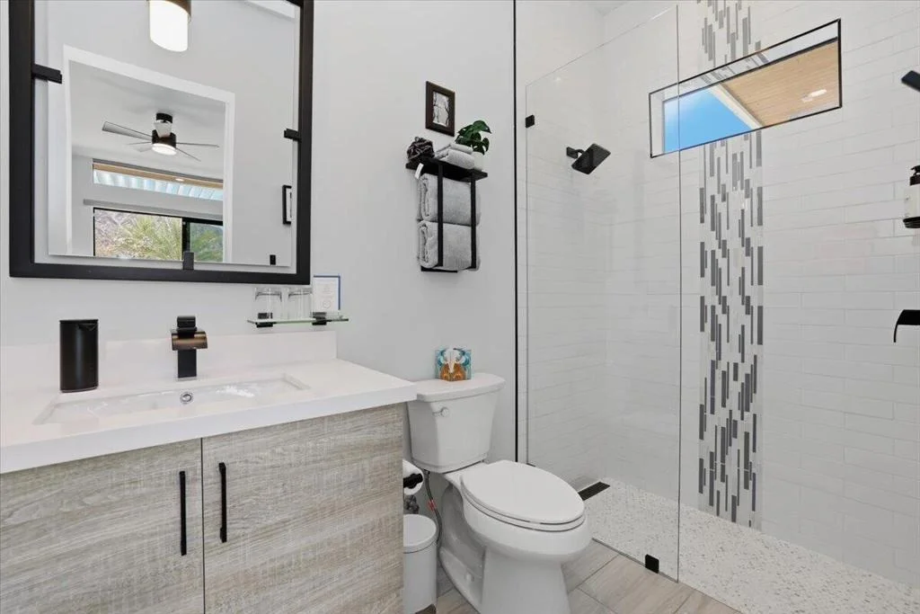 Photo of 54905 Avenida Obregon