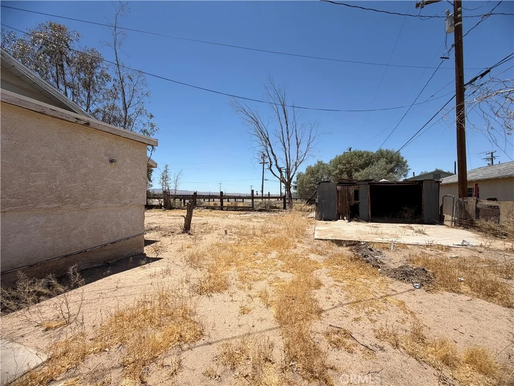 Photo of 567 W Yermo