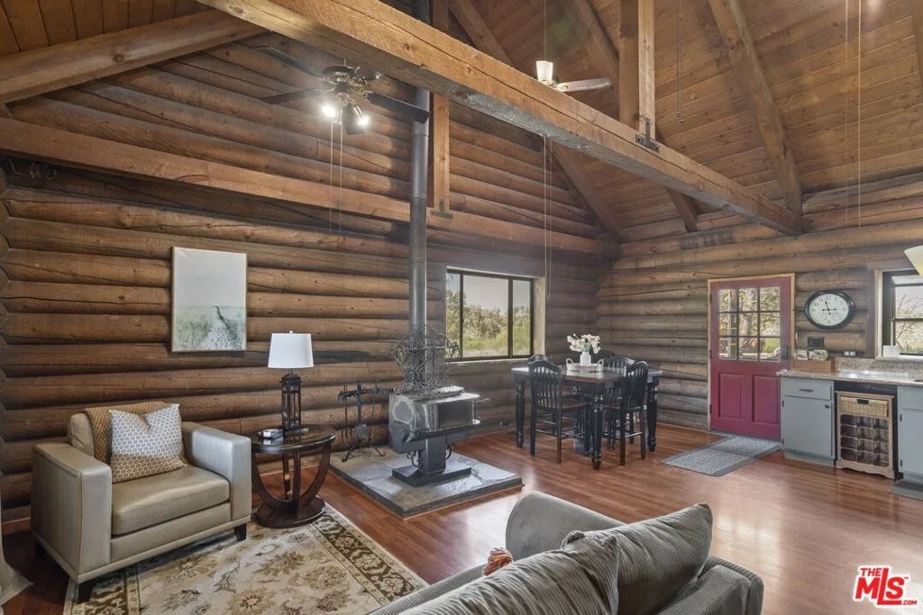 Photo of 36880 E Benton Road