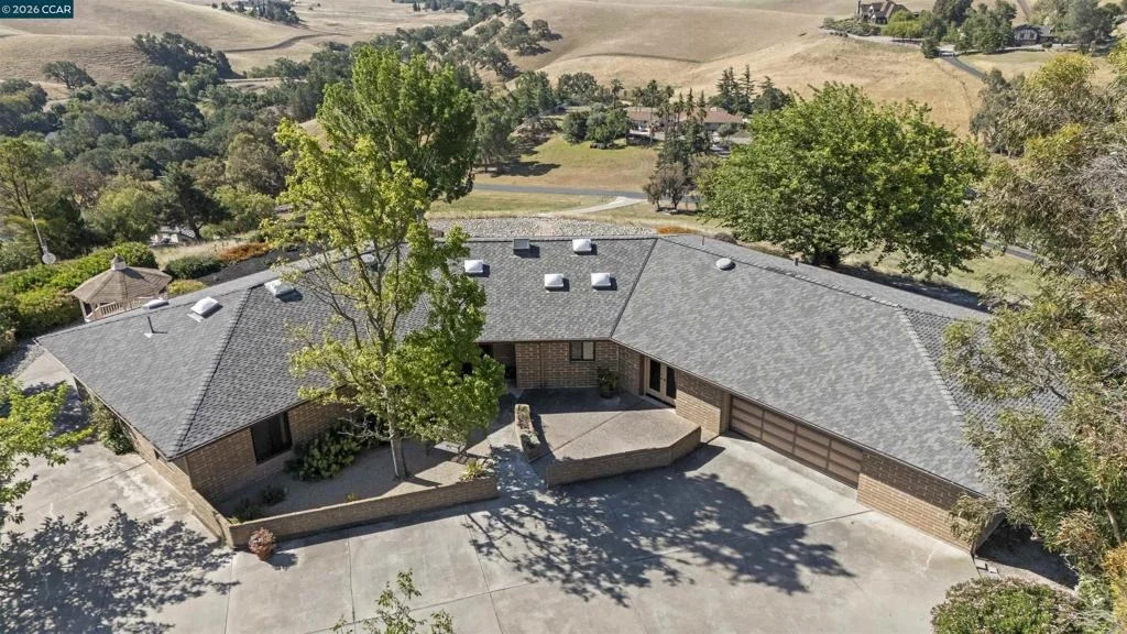 Photo of 9015 Doubletree Ln