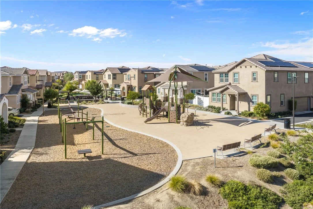 Photo of 40863 Melrose Drive