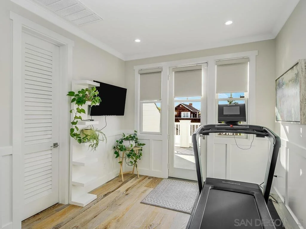 Photo of 120 I Ave