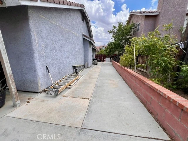 Photo of 37469 Cambridge Lane