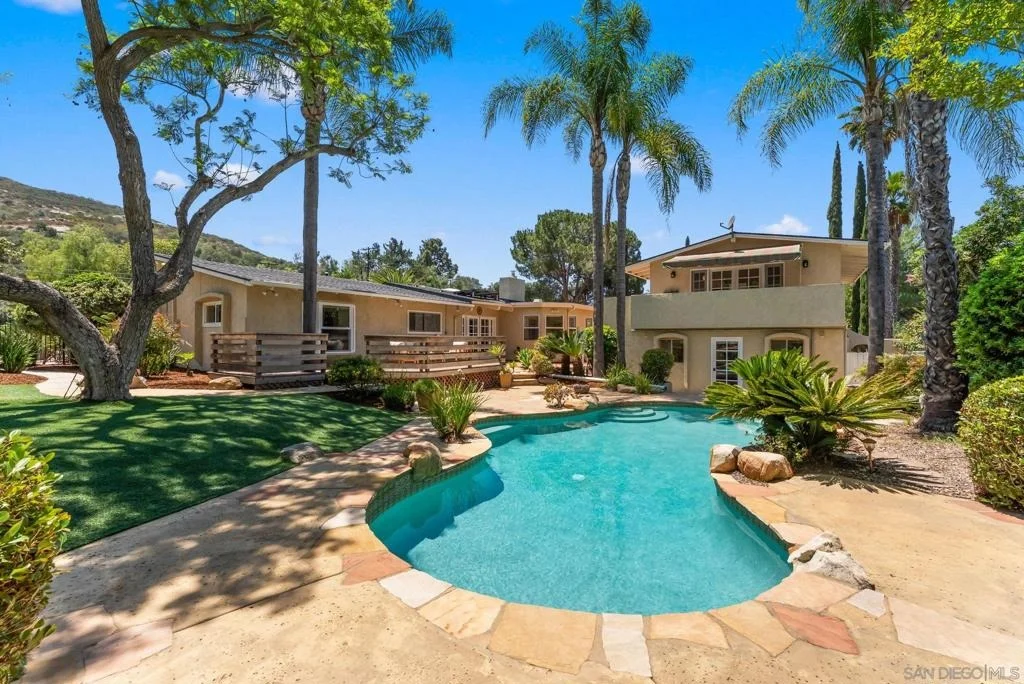 Photo of 12832 Stone Canyon Rd