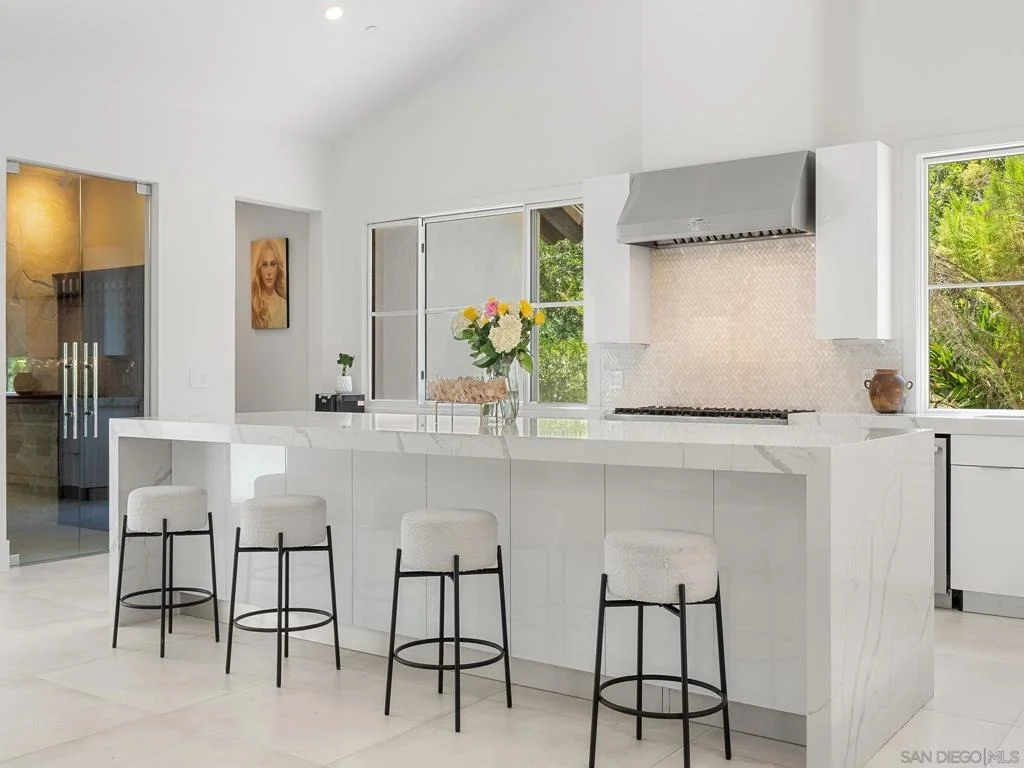 Photo of 16947 AVENIDA LUIS