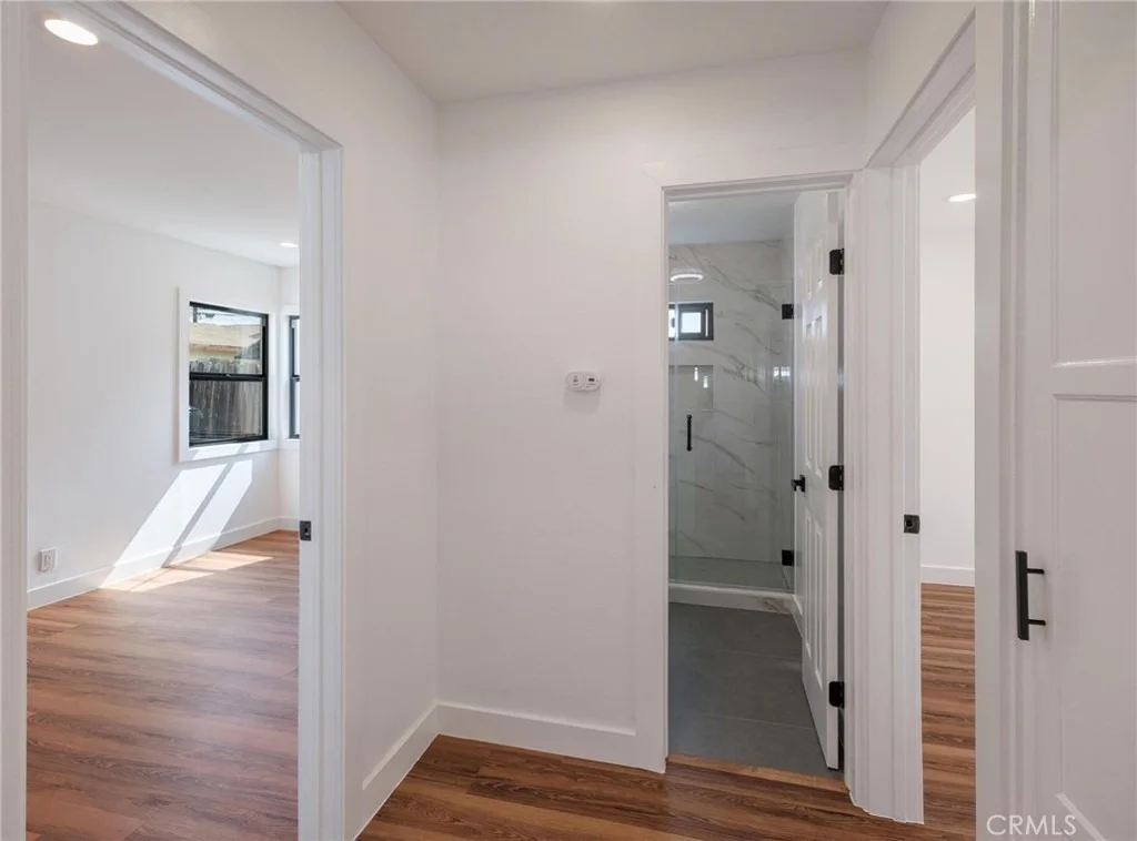 Photo of 5910 Walnut Ave