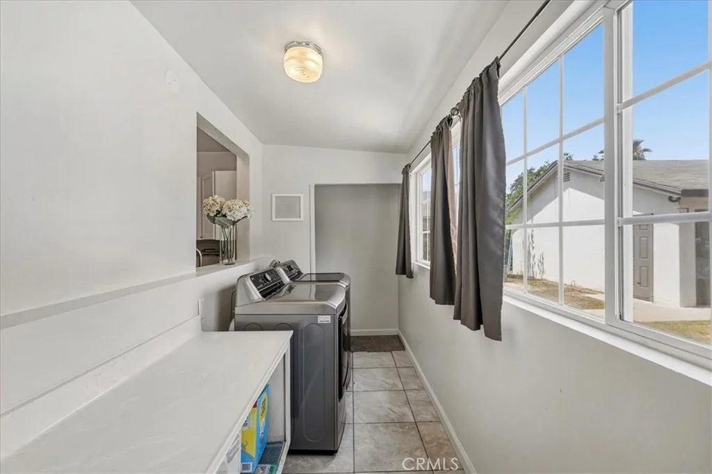 Photo of 5305 Palm