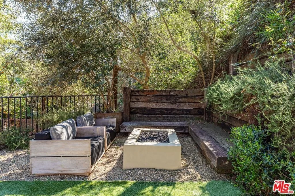 Photo of 2601 Outpost Drive