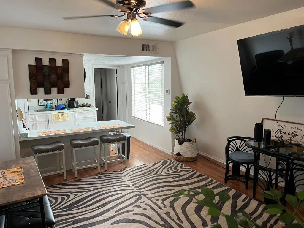 Photo of Unit B at 3334 Harbor Circle