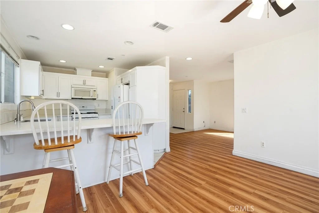 Photo of 893 W Kemp Court