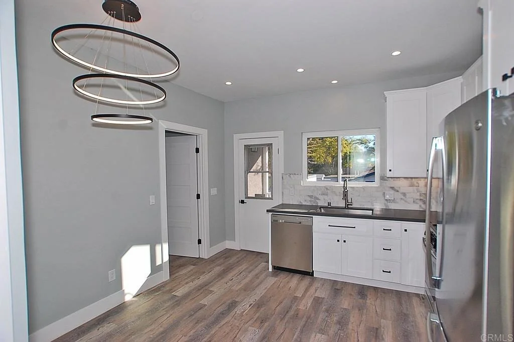 Photo of 880 Stevens Avenue