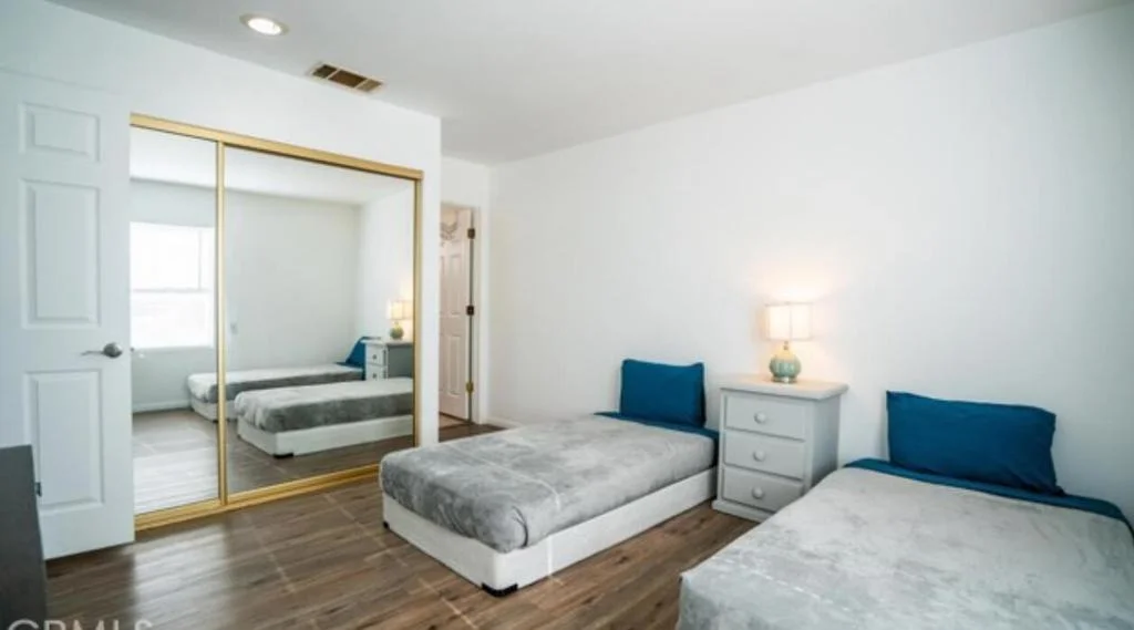 Photo of 8564 Taft Court
