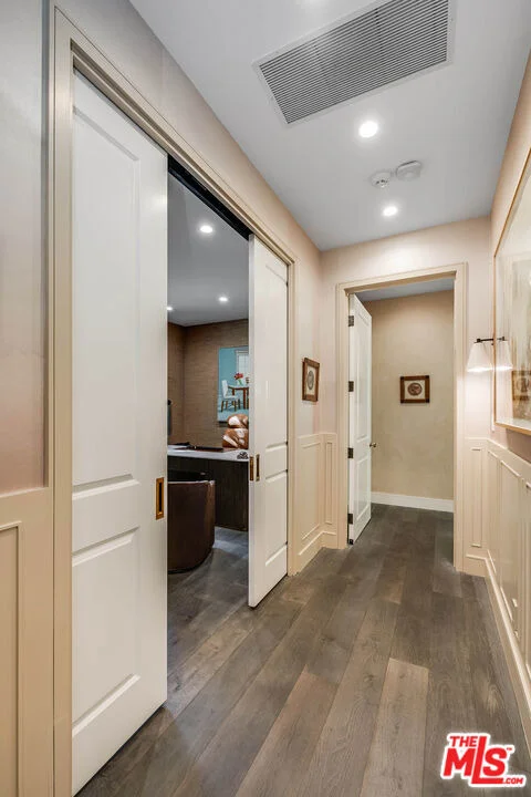Photo of 1114 Sutton Way