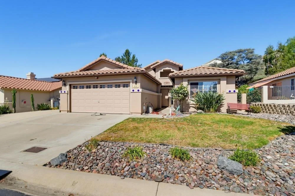 Photo of 2081 Larkspur Dr