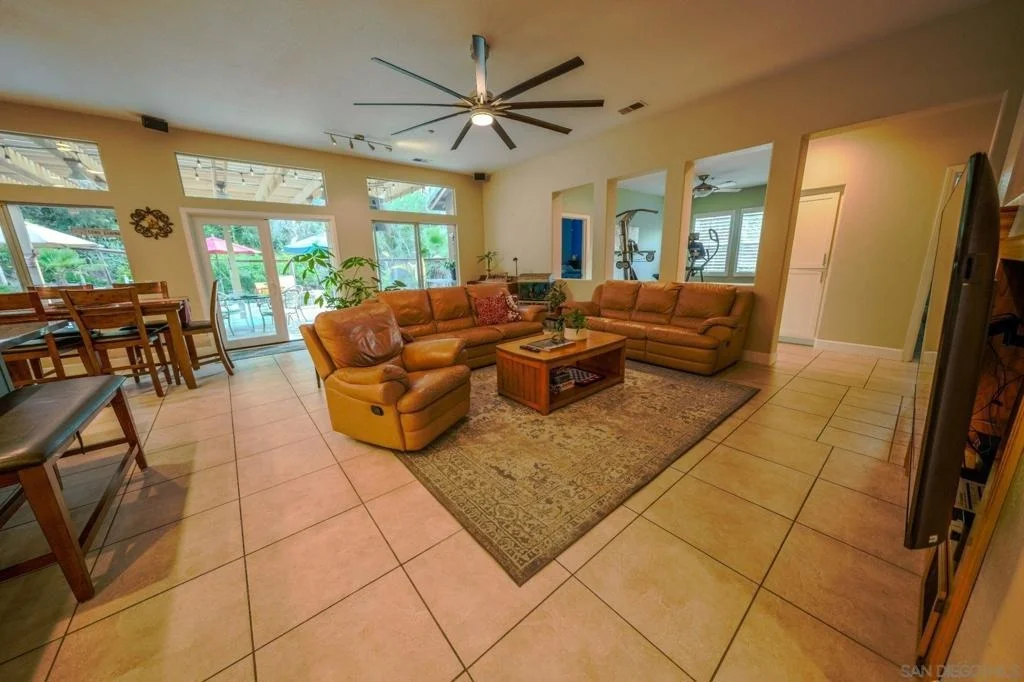 Photo of 2889 Camden Dr