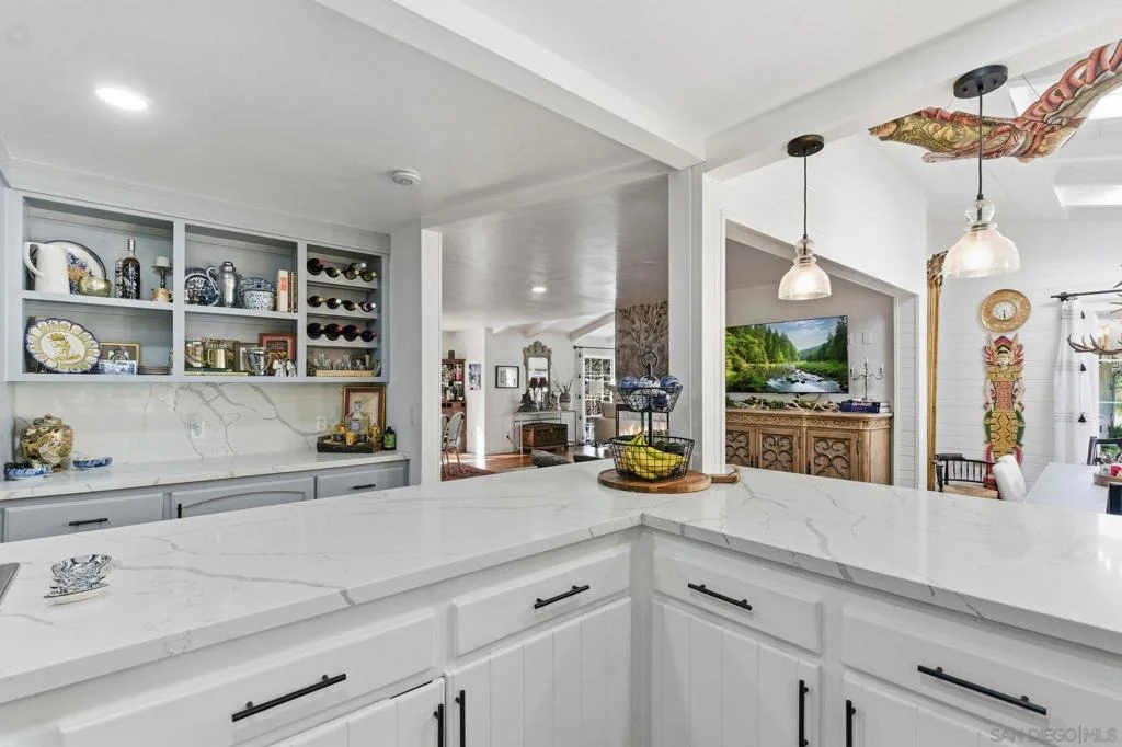 Photo of 1165 Midway Dr