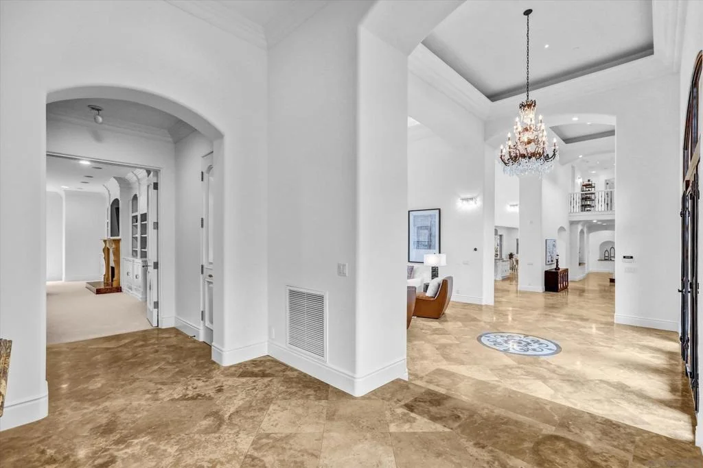 Photo of 6102 Avenida Alteras