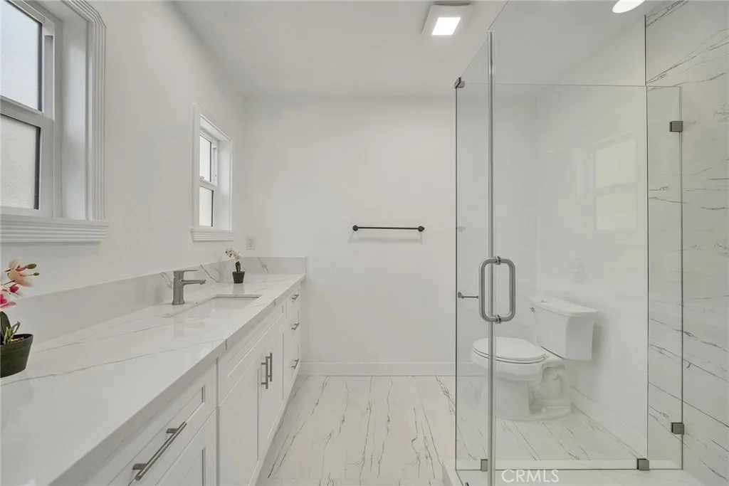 Photo of 202 W Norman Avenue