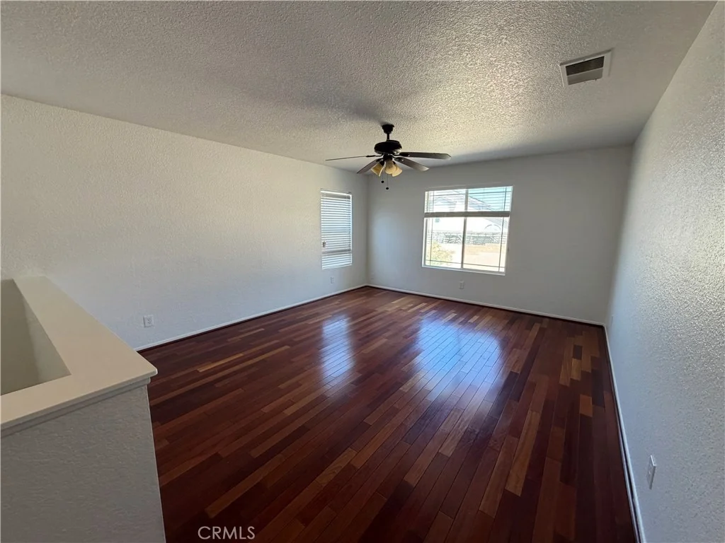 Photo of 38646 Annette Avenue