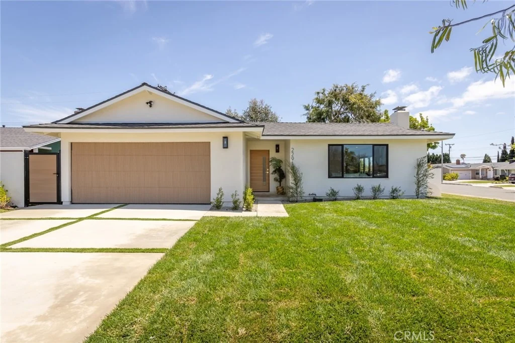 Photo of 22918 Date Avenue